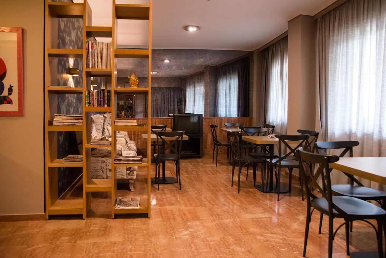Hotel Maroussi Athen Zimmer foto