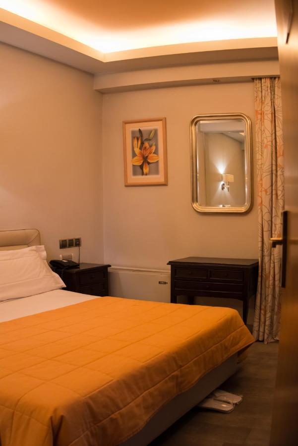 Hotel Maroussi Athen Exterior foto